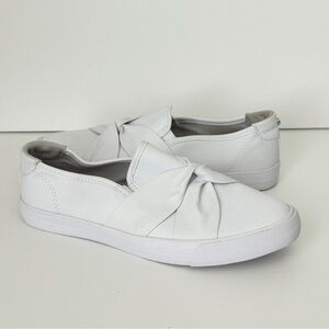 G by Guess Odelia Front Twist White Slip On Shoe Size 8.5M